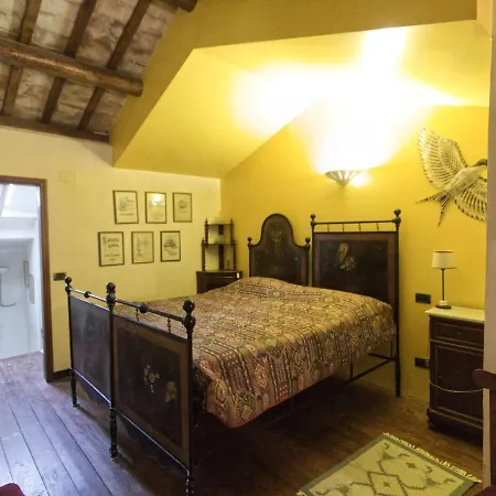 Tatil Evi Historic Holiday In With Garden