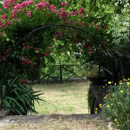 Historic Holiday In With Garden